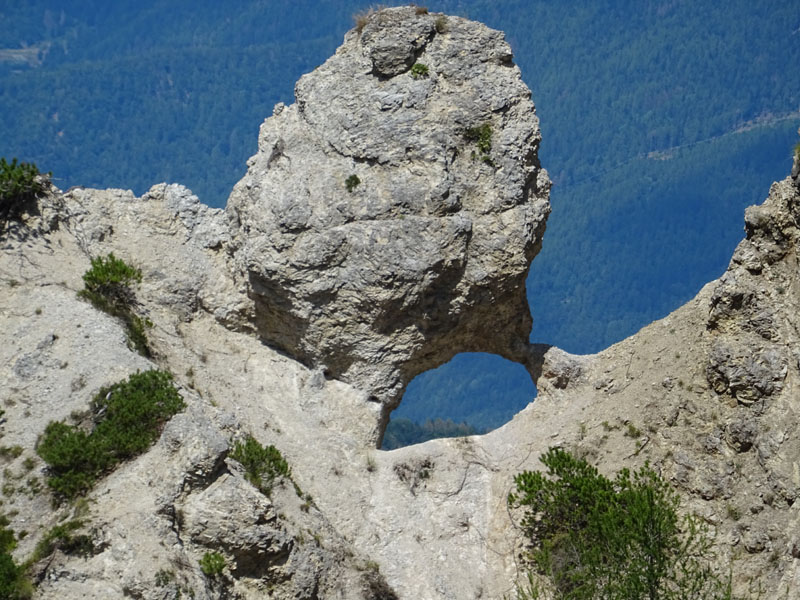 salita all''arco naturale....Carbonare (TN)